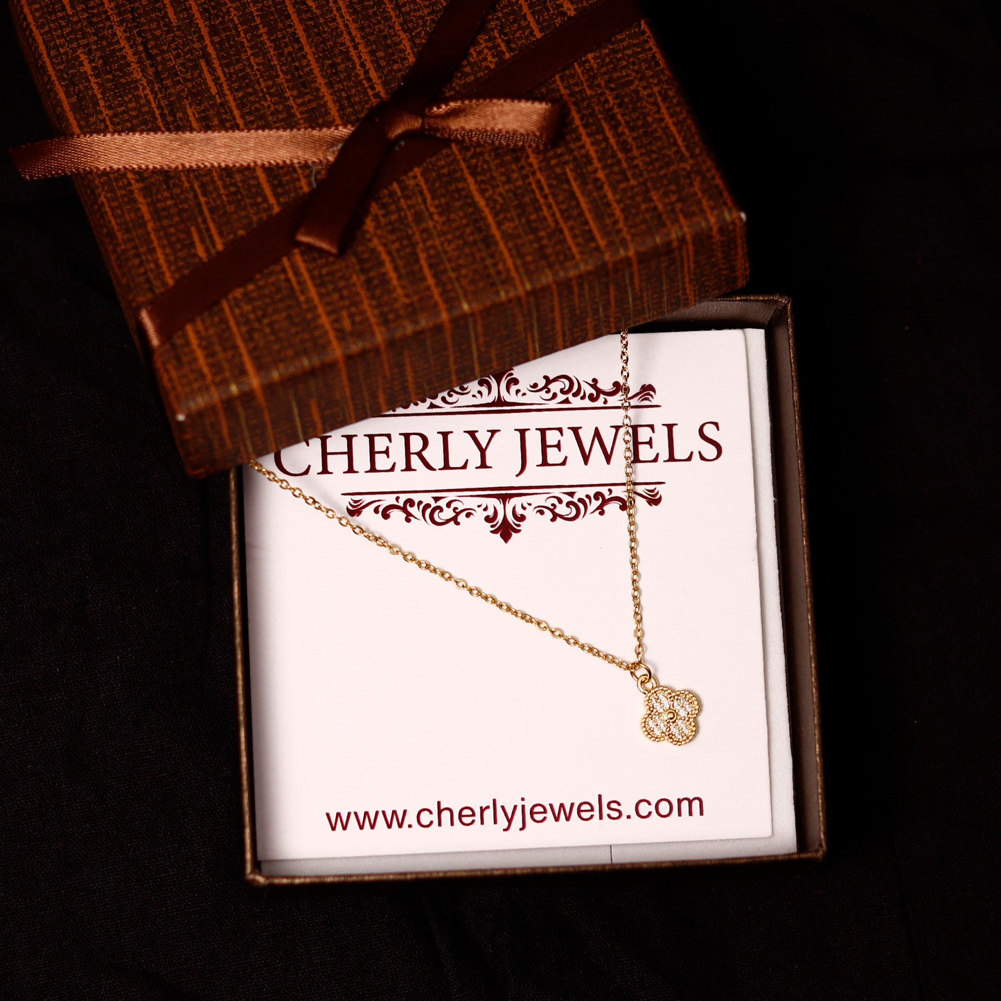Cherly Anti-Tarnish Neck chain with pendant